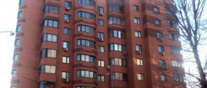 Продам долю в двухкомнатной квартире