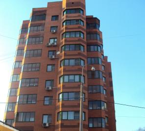 Продам долю в двухкомнатной квартире