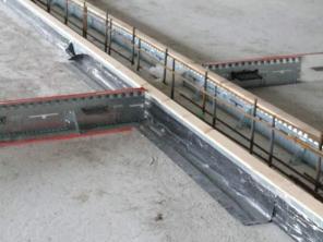 Рельс-формы Metalscreed для устройства деформационных швов бетонного пола паркинга