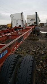 Продам VOLVO F 12 с полуприцепом.