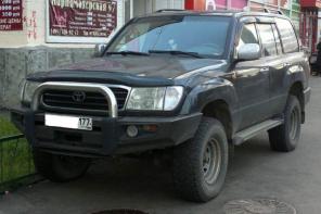 внедорожник toyota lend cruiser 105 продается