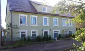 продается очень красивый загородний дом.