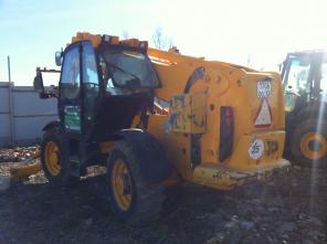 Продам телескопический погрузчик JCB 540-170
