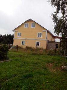 Новый дом 811 кв. м. участок 10 сот, на 2 семьи