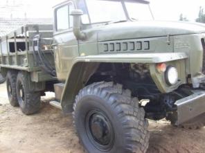 Уралы 4320 и 375 Д . шасси , борт , кунг , самосвал , лесовоз с хранения