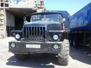 Урал 4320 с полу прицепом одаз 12 .5 м
