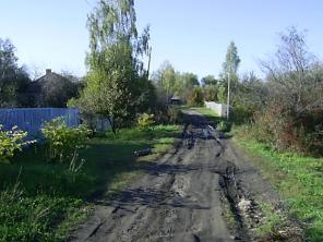 Продается земельный участок в общитом месте для дачи 10 соток