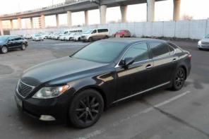 Lexus LS 460L 2007г