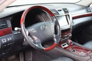 Lexus LS 460L 2007г