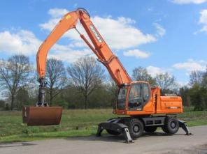 Doosan DX 210 W MH-перегружатель*