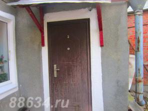 Продаётся изолированный жакт под офис в Таганроге.Звоните.