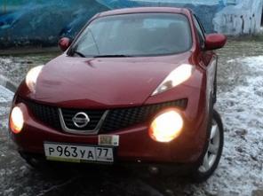 Nissan juke 2012 красный металлик