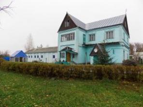 Имение с собственной аллеей, двумя прудами и участком 3 га в Усманском районе Липецкой области