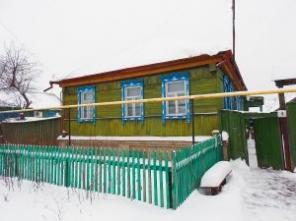 Добротный рубленый дом с гаражом и баней в г. Усмань Липецкой области