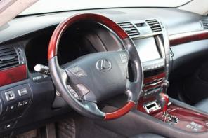 Lexus LS 460L 2007г