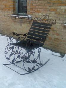 Кованые столы и стулья