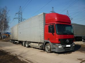 Тентованный автопоезд Mercedes Actros 2536, 2006г.
