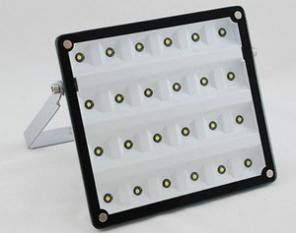 Светодиодный прожектор K200-48L IP65 RGB