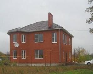 Продам 2-х этажный Дом 205 м2 (кирпич) на участке