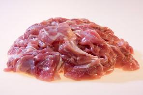Продукция из мяса птицы для переработки: куриный фарш, филе бедра и голени, филе грудки, кожа