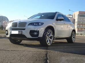 продам авто BMW X6 5.0 литров