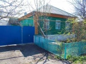 Добротный рубленый дом на берегу реки Усмань в г. Усмань Липецкой области