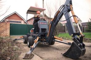 Мини-экскаватор прицепной HBP-22 (387.000 руб.)