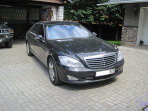 Продам Mercedes-Benz S500 4matic (2007) года