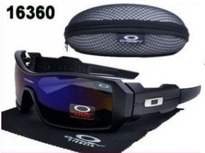 Оригинальные солнцезащитные очки OAKLEY от производителя