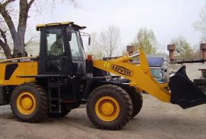 Фронтальный погрузчик FOTON LOVOL FL935E-новый