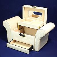 Изысканные шкатулки из кожи и ткани