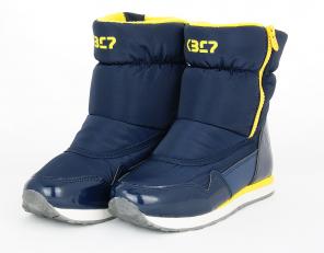 Продаю женские сапоги дутики Kingboots