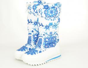 Продаю женские сапоги дутики Kingboots