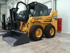Продается фронтальный мини-погрузчик GEHL SL 5640