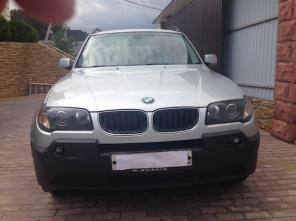 Продам BMW X3 серебристый 2005 года выпуска Москва