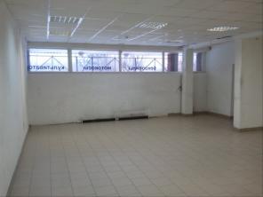 Сдам в аренду торговое помещение, 140 кв.м.