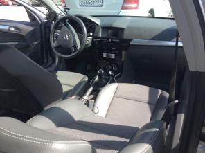 Продам Opel Astra H