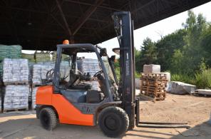 Вилочный погрузчик Toyota 32-8 FG30, 3т, 6м, 2007 г.в.