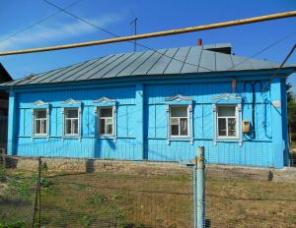 Добротный рубленый дом с летним домиком в с. Доброе Добровского района Липецкой области