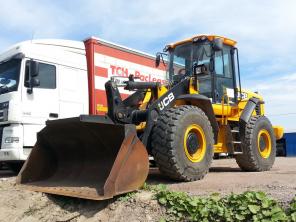 Погрузчик фронтальный JCB 426ZX,