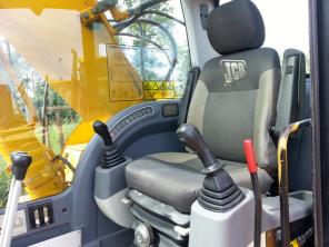 Экскаватор JCB JS 210 LC б/у, Экскаватор гусеничный