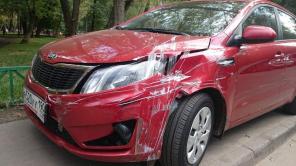 KIA Rio 2013, требует кузовного ремонта.