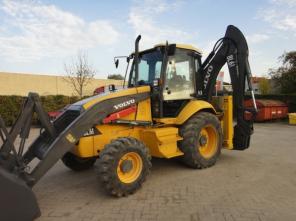 Экскаватор-погрузчик Volvo BL61 2010 год