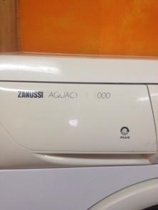 Продам стиральную машинку Zanussi