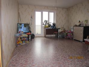 Продам двухкомнатную квартиру, 57 кв.м. общая площадь.