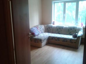 Продается комната 15,2 кв м, в трехкомнатной квартире