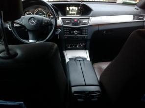 Продам автомобиль Мерседес Е300