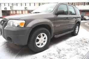 Продам внедорожник Ford Escape XLS 2005