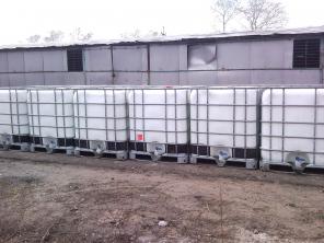 Продам тару б/у: бочки, кубы на 1000л.