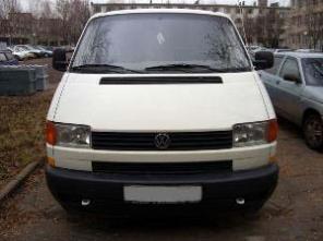  Volkswagen Transporter 17 000 USD